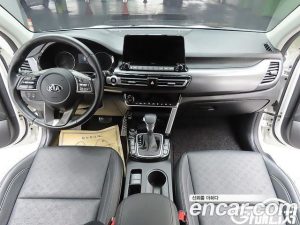 Kia Seltos Бензин 1.6 Turbo 2WD 2020 года из Южной Кореи