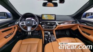 BMW 5-Series 520i M Sport 2021 года из Южной Кореи