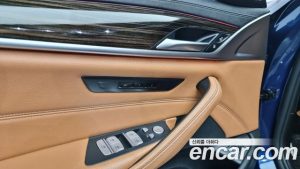 BMW 5-Series 520i M Sport 2021 года из Южной Кореи