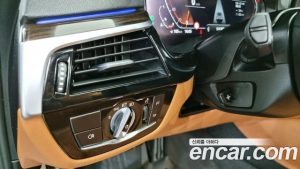 BMW 5-Series 520i M Sport 2021 года из Южной Кореи