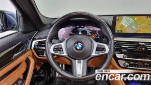 BMW 5-Series 520i M Sport 2021 года из Южной Кореи