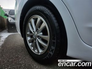 Hyundai AVANTE 1.6 2020 года из Южной Кореи