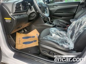 Hyundai AVANTE 1.6 2020 года из Южной Кореи