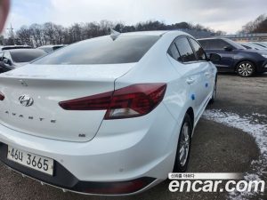 Hyundai AVANTE 1.6 2020 года из Южной Кореи