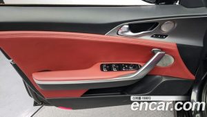 Kia Stinger 3.3 Turbo AWD 2020 года из Южной Кореи