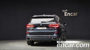 BMW X5 xDrive 45e M Sport 2020 года из Южной Кореи