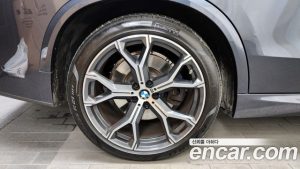 BMW X5 xDrive 45e M Sport 2020 года из Южной Кореи