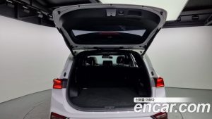 Hyundai Santafe Бензин 2.0T 4WD 2019 года из Южной Кореи