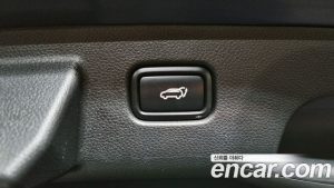 Kia Seltos Бензин 1.6 Turbo 2WD 2023 года из Южной Кореи
