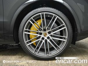Porsche Cayenne 4.0 Turbo Coupe 2021 года из Южной Кореи