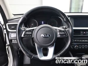 Kia K5 2.0 2020 года из Южной Кореи