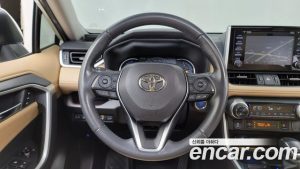 Toyota RAV4 2.5 4WD HYBRID 2021 года из Южной Кореи