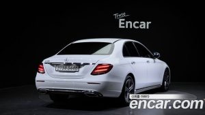 Mercedes-Benz E-Class E300 Avantgarde 2020 года из Южной Кореи