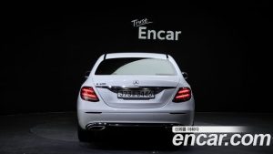 Mercedes-Benz E-Class E300 Avantgarde 2020 года из Южной Кореи