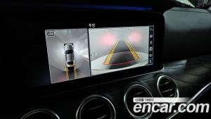 Mercedes-Benz E-Class E300 Avantgarde 2020 года из Южной Кореи