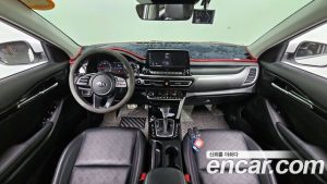Kia Seltos Бензин 1.6 Turbo 2WD 2021 года из Южной Кореи