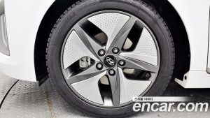 Hyundai Ioniq 1.6 HEV 2020 года из Южной Кореи