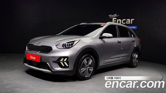 Kia Niro 1.6 HEV 2020 года из Кореи