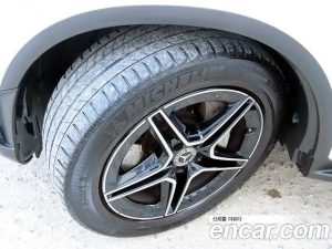 Mercedes-Benz GLC-Class GLC300 4MATIC Coupe 2020 года из Южной Кореи