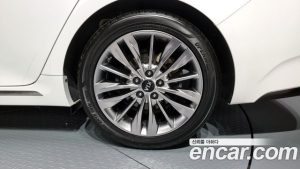 Kia K5 2.0 2020 года из Южной Кореи