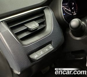 Renault-KoreaSamsung XM3 1.3 TCe RE Signature 2020 года из Южной Кореи