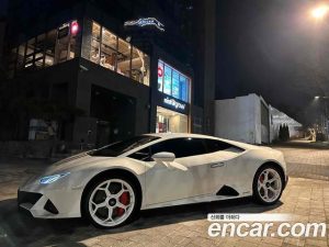 Lamborghini Huracan EVO 5.2 RWD 2020 года из Южной Кореи