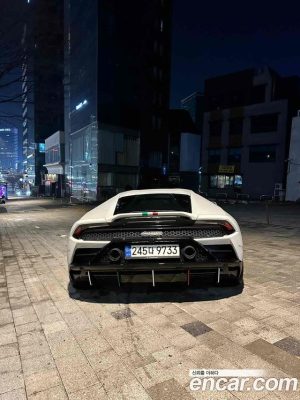 Lamborghini Huracan EVO 5.2 RWD 2020 года из Южной Кореи