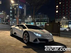 Lamborghini Huracan EVO 5.2 RWD 2020 года из Южной Кореи