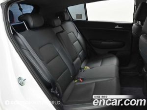 Kia Sportage Дизель 1.6 4WD 2022 года из Южной Кореи