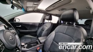 Kia Niro Noblesse 2020 года из Южной Кореи