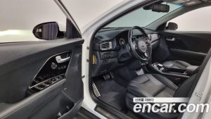 Kia Niro Noblesse 2020 года из Южной Кореи
