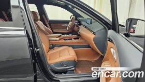 Genesis GV70 2.5T Бензин 2WD 2023 года из Южной Кореи