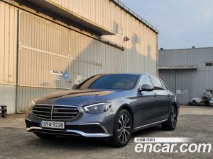 Mercedes-Benz E-Class E300e 4MATIC Exclusive 2021 года из Южной Кореи