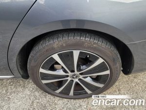 Mercedes-Benz E-Class E300e 4MATIC Exclusive 2021 года из Южной Кореи