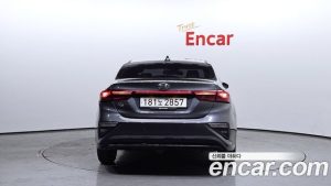 Kia K3 2020 года из Южной Кореи