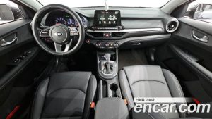 Kia K3 2020 года из Южной Кореи