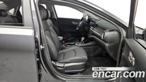 Kia K3 2020 года из Южной Кореи