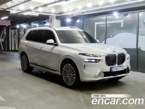 BMW X7 xDrive 40i Design Pure Excellence 7-Seater 2024 года из Южной Кореи