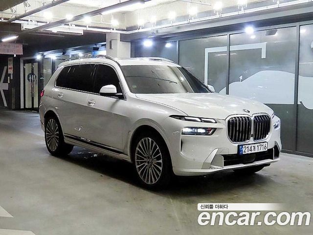 BMW X7 xDrive 40i Design Pure Excellence 7-Seater 2024 года из Кореи