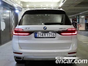 BMW X7 xDrive 40i Design Pure Excellence 7-Seater 2024 года из Южной Кореи