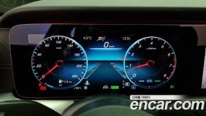 Mercedes-Benz E-Class E350 4MATIC Avantgarde 2021 года из Южной Кореи