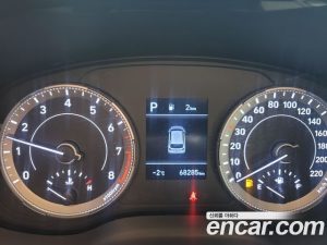 Hyundai Venue 1.6 Flux 2020 года из Южной Кореи