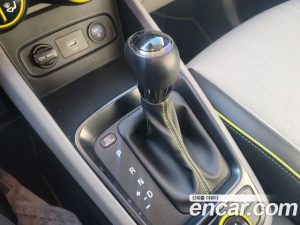 Hyundai Venue 1.6 Flux 2020 года из Южной Кореи