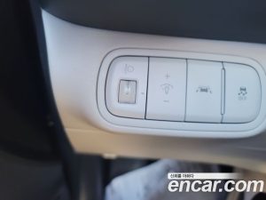 Hyundai Venue 1.6 Flux 2020 года из Южной Кореи