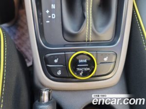 Hyundai Venue 1.6 Flux 2020 года из Южной Кореи