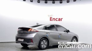 Hyundai Ioniq 1.6 HEV 2020 года из Южной Кореи