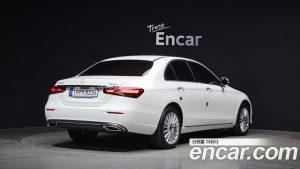 Mercedes-Benz E-Class E220d 4MATIC Exclusive 2023 года из Южной Кореи