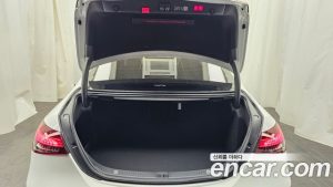 Mercedes-Benz E-Class E220d 4MATIC Exclusive 2023 года из Южной Кореи