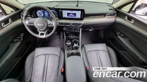 Kia K5 2.0 2023 года из Южной Кореи