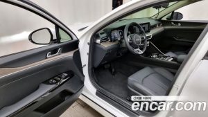 Kia K5 2.0 2023 года из Южной Кореи